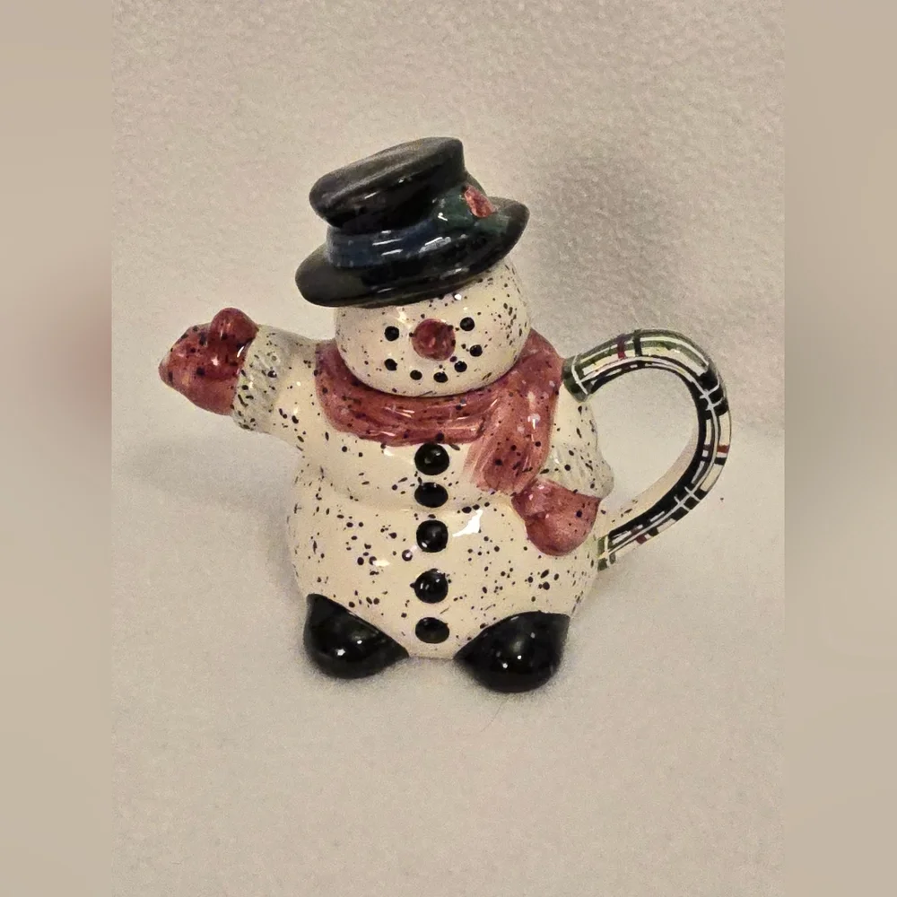 Vintage Julie Ueland Snowman Teapot